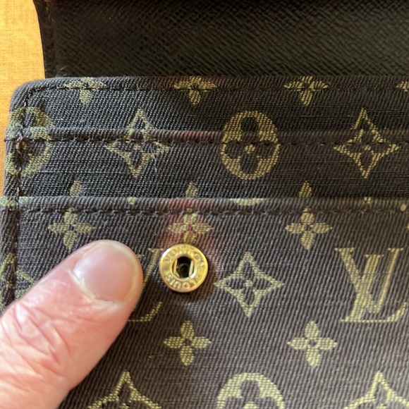 Louis Vuitton Mini Lin Monogram Portefeuille Sarah Wallet - Picture 13 of 16
